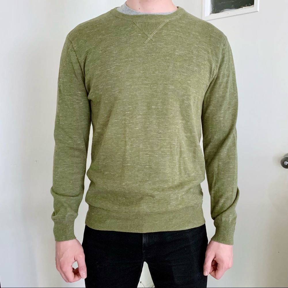 J.Crew Olive Green Crewneck Sweater Knit Minimalist Fall Winter Preppy Acamdemia